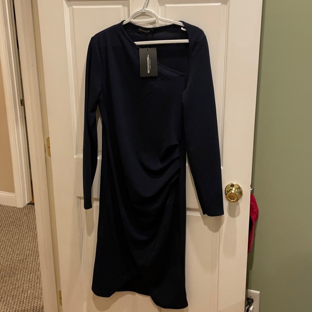 Elegant dress for any occasion.